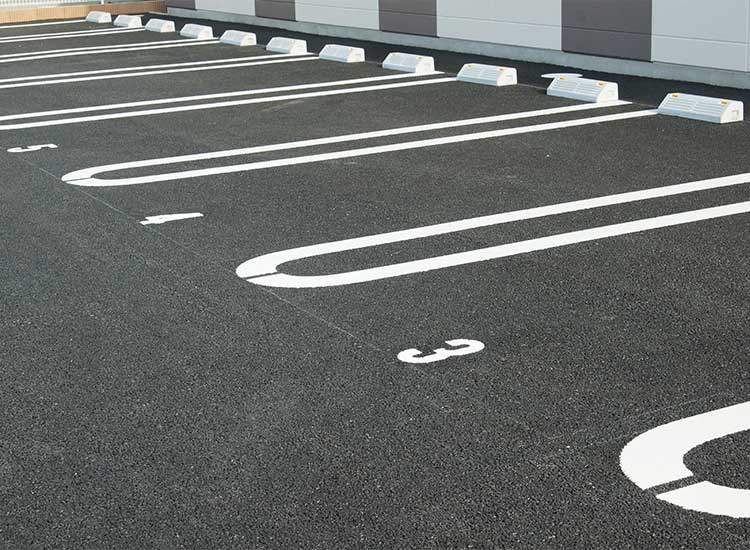 広い駐車場あり